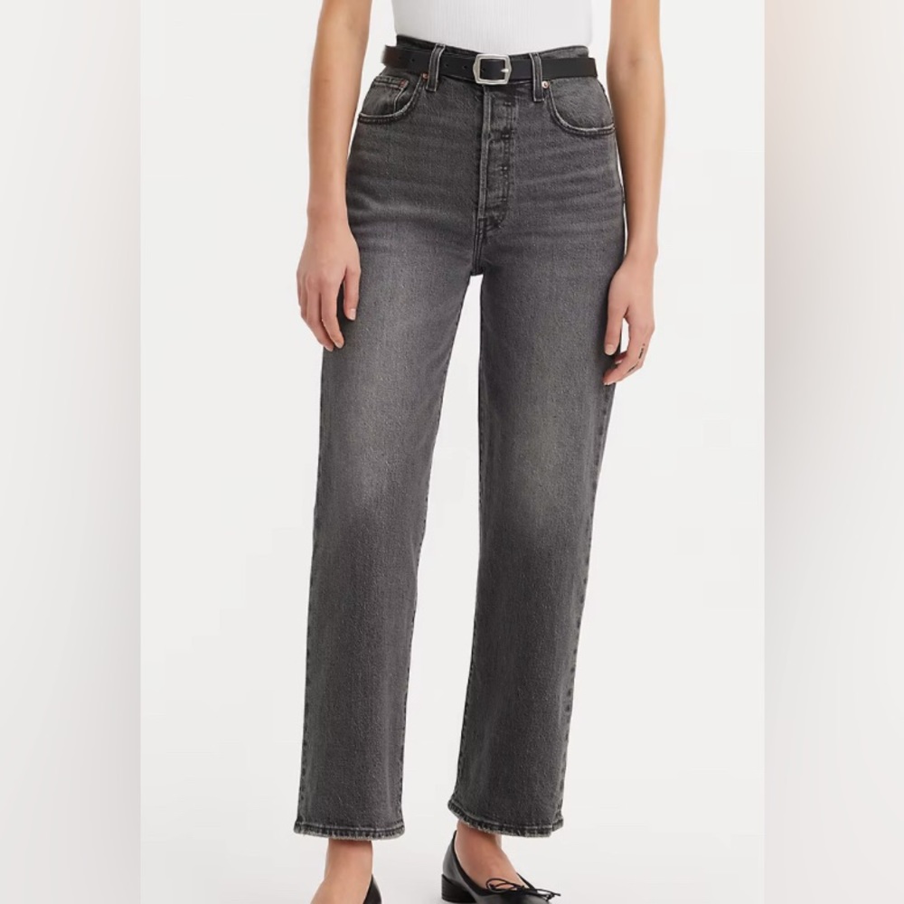 Levi’s ribcage jeans